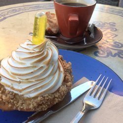 La Fabrica - Coffee and lemon pie