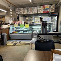 Johnny's BBQ - Menu, pies and cakes