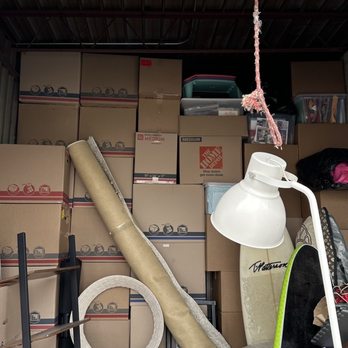 Prime Moving - Packed storage unit - Movers Near Me - Glendale, California Prime Moving - Packed storage unit - Movers Near Me - Glendale, California