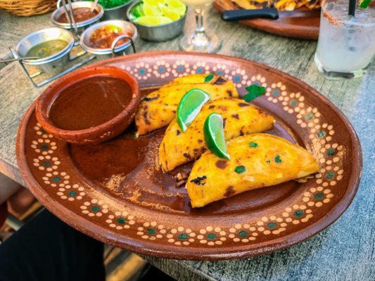 Mr. Azteca by null