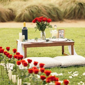 The Charming Picnic - Party & Event Planning Near Me