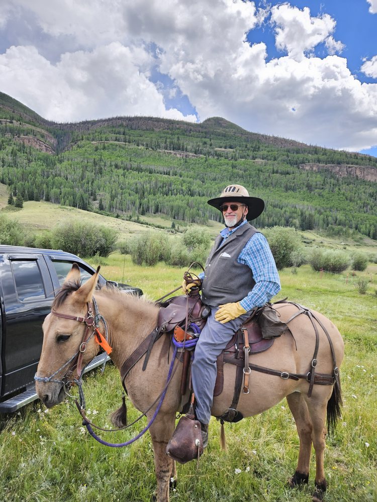 FOUNTAIN CREEK VETERINARY CLINIC Updated August 2024 47 Photos & 31 Reviews 8220 S US Hwy