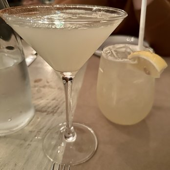 The Cottage - Drinks - New American Near Me - Westport, Connecticut