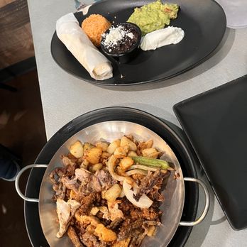 Caliente Mexican Grill - Plato Caliente......Excellent! - Mexican Near Me - Scottsdale, Arizona Caliente Mexican Grill - Plato Caliente......Excellent! - Mexican Near Me - Scottsdale, Arizona