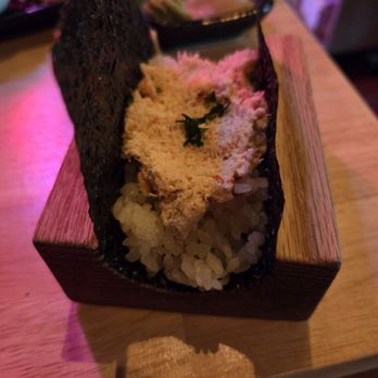 Yonsei Handrolls - Snow Crab Hand Roll - Sushi Bars Near Me - Albany, California