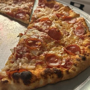 Mama Donato's - Partial pizza Lol - Pizza Near Me - Medicine Park, Oklahoma Mama Donato's - Partial pizza Lol - Pizza Near Me - Medicine Park, Oklahoma