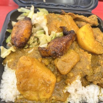 Golden Krust - Curry Chicken Lunch Special - Caribbean Near Me - Houston, Texas