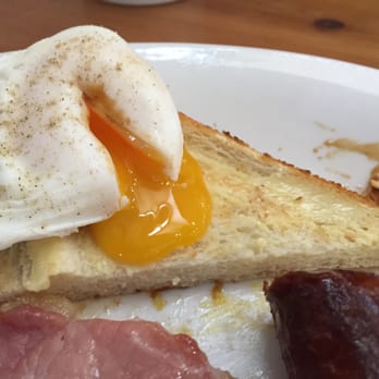Becketts Farm - The perfectly poached egg. It really was perfect. - Farmers Market Near Me - Birmingham, XWM