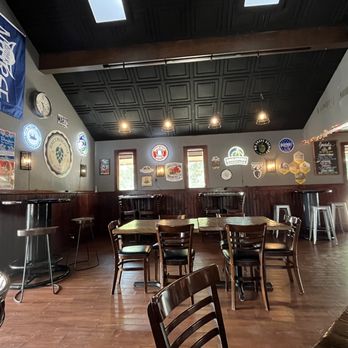Dixie's Biergarten - tables and chairs in a restaurant - Beer Bar Near Me - Decorah, Iowa