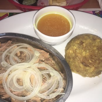 El Bajareque Restaurant - Latin American Near Me - Miami, Florida