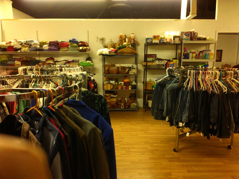 DEAL’S AND DISCOUNTS RESALE SHOP Updated October 2024 131 W