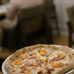 Sixty Vines - Shrimp & Smoked Bacon Pizza