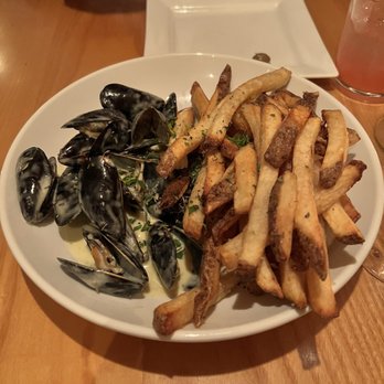 Red Feather Kitchen - Moules frites - New American Near Me - Cincinnati, Ohio