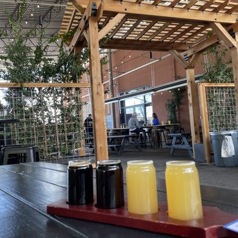 Moonraker Brewing - Trellis - Breweries Near Me - Auburn, California Moonraker Brewing - Trellis - Breweries Near Me - Auburn, California