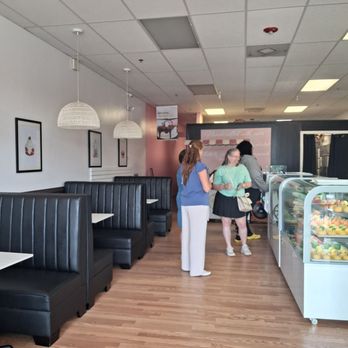 St Honore bakery - Patisserie/Cake Shop Near Me - Wake Forest, North Carolina St Honore bakery - Patisserie/Cake Shop Near Me - Wake Forest, North Carolina