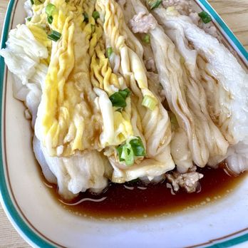 HK Cafe - Ribbon Chee Cheung Fun w minced pork and egg. They call it Housemade Steamed Flour Roll. - Hong Kong Style Cafe Near Me - Honolulu, Hawaii
