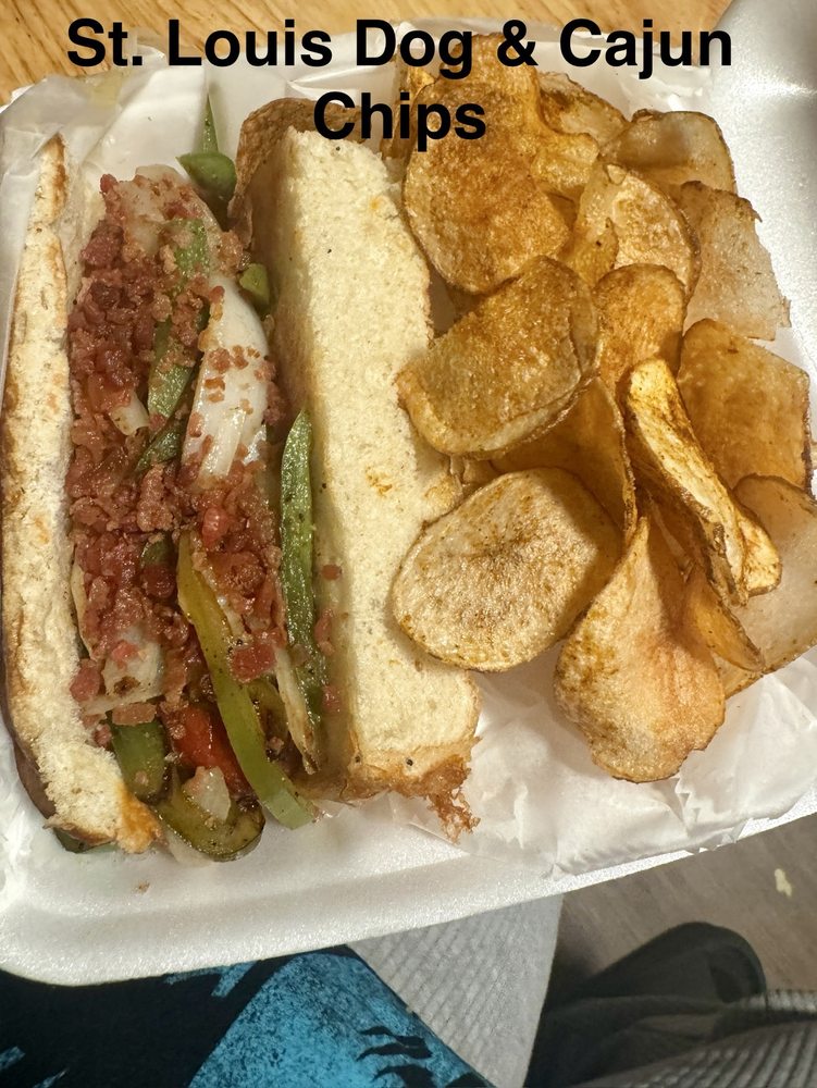 Paris Dog House Logo