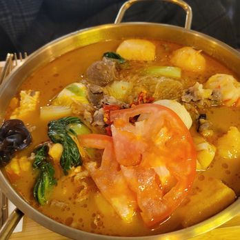 Growl Growl - Thai Tom yum broth - Hot Pot Near Me - New York, New York Growl Growl - Thai Tom yum broth - Hot Pot Near Me - New York, New York