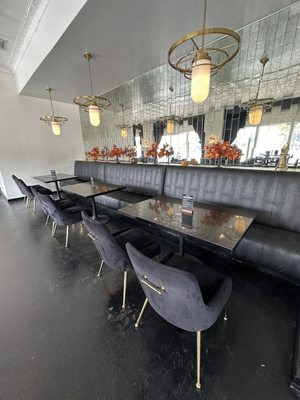 Barons Creek Vineyards Tasting Room Dallas by null