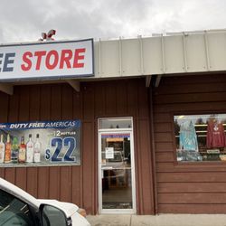 Ryden's Border Store - Outside view