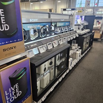 Best Buy - Northridge - Headphones - Electronics Near Me - Northridge, California Best Buy - Northridge - Headphones - Electronics Near Me - Northridge, California