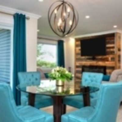 Royal Inn + Suites by null
