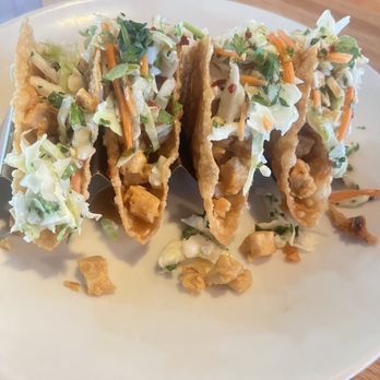 Applebee's Grill + Bar - Chicken Wonton Tacos - American Near Me - El Cajon, California