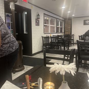Aaru's Multicuisine Restaurant - Indian Near Me - Tallahassee, Florida