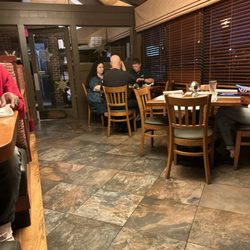 Shakers Restaurant