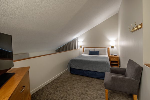 Whistler Village Inn + Suites by null