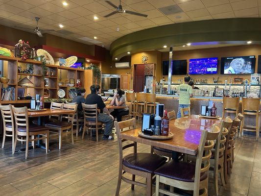 Phở Ca Dao & Grill by null