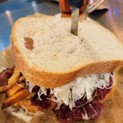 Primanti Bros. Restaurant and Bar - The Original