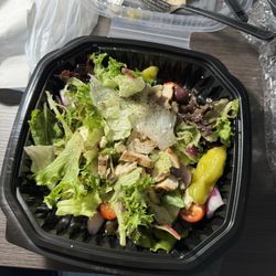 Rookies All-American Pub & Grill - Grilled Chicken Mediterranean Salad