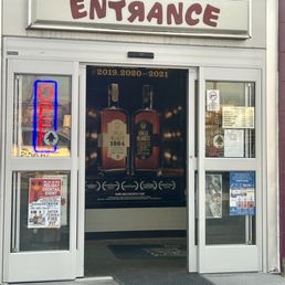 Old Toys R Us entrance