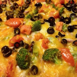 Hubbard Pizza Works - Veggie Supreme, Chicken & Pineapple,both with a thin crust!!!!