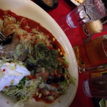 El Paraiso Mexican Grill - Veggie burrito and 20 oz Pacifico. - Mexican Near Me - Everett, Washington