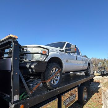 YAÑEZ Towing & Transport - Towing Near Me YAÑEZ Towing & Transport - Towing Near Me