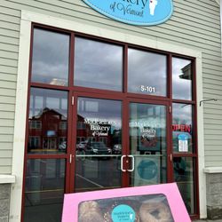 Madeleine's Bakery - Exterior