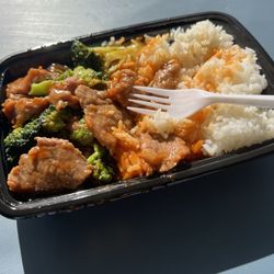 Lucky Dragon - 71. Beef with Broccoli