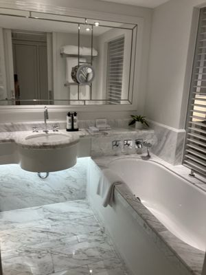 The Langham, Hong Kong by null