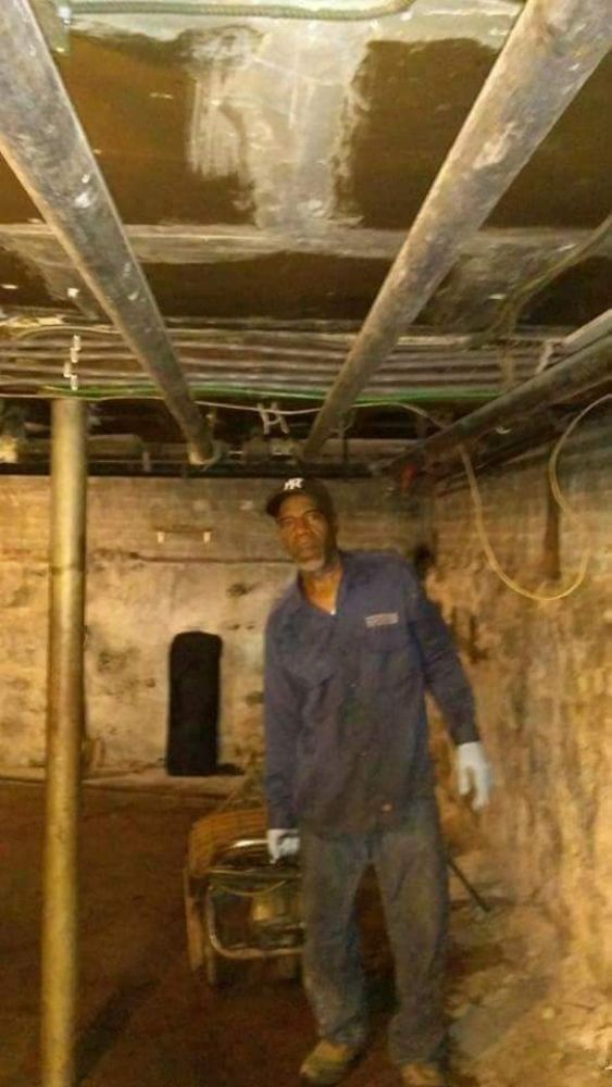 Slide of Nate The Snake