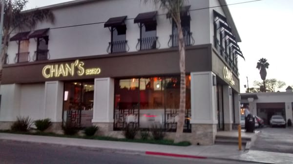 Chan's Bistro by null