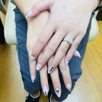 Coco Nails - Nail Salons Near Me - New York, New York