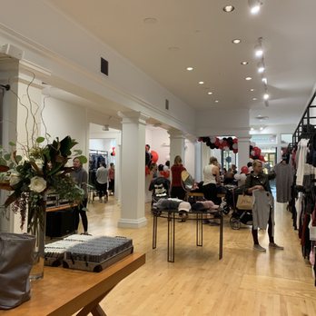 lululemon seasonal store