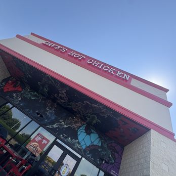 Dave's Hot Chicken - Exterior - Chicken Shop Near Me - Olathe, Kansas Dave's Hot Chicken - Exterior - Chicken Shop Near Me - Olathe, Kansas