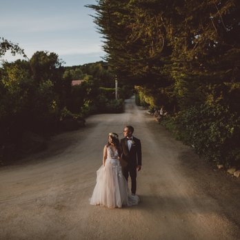 LOVE + WOLVES - Photo: Love + Wolves Co / HMU: Love + Wolves Co / Flowers: Laughin Gal Floral / Venue: Holly Farm - Event Photography Near Me