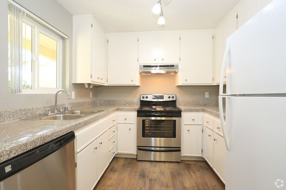 BROOKSIDE APARTMENTS Updated October 2024 18 Photos & 21 Reviews