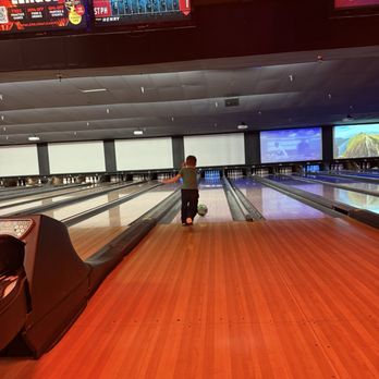 Bowlero Chico - Bowling - Bowling Near Me - Chico, California