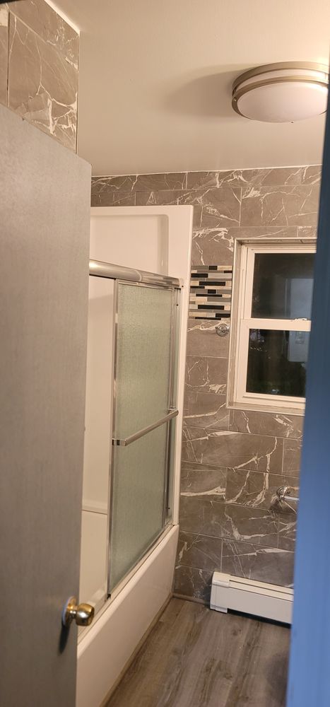 Slide of Mister Rey Electric & Plumbing services