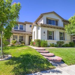 Janet Howard Remax Gold Agent - Sold!